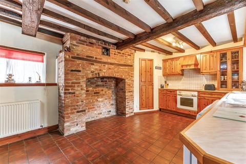 undefined, Bridge Street, Kineton CV35