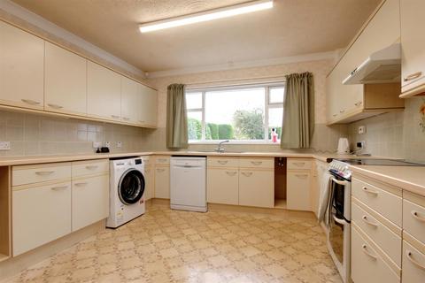 8 Brantingham Close, Cottingham, HU16 5JW