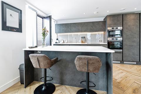 2 bedroom apartment for sale, Chester Road, Manchester M15