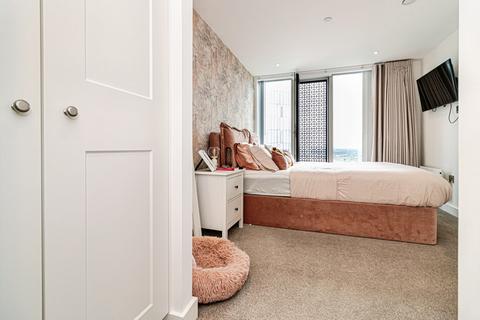 2 bedroom apartment for sale, Chester Road, Manchester M15
