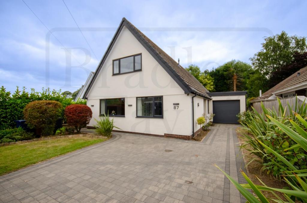 Western Drive, Leyland PR25 5 bed detached house for sale - £550,000