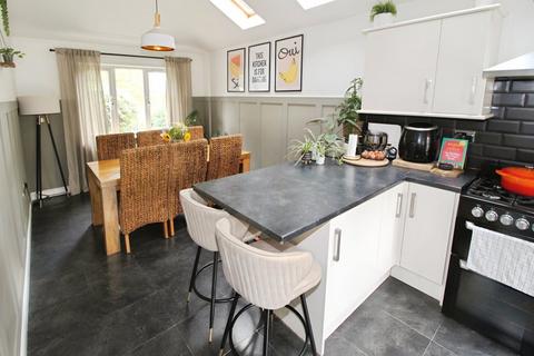 1 Martingale Drive, Leeds, LS10 4TB