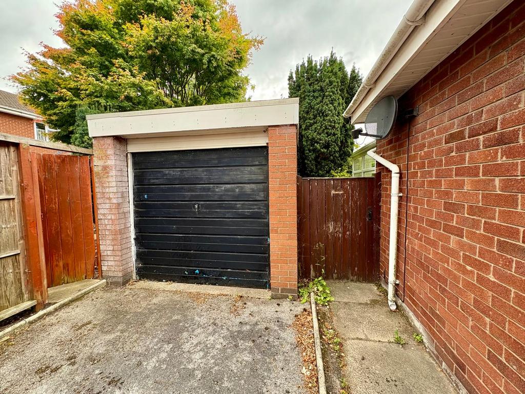 Garage.jpg