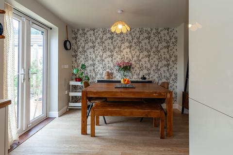 3 bedroom semi-detached house for sale, Bampton OX18