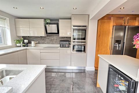 3 bedroom semi-detached house for sale, High Road, High Cross SG11