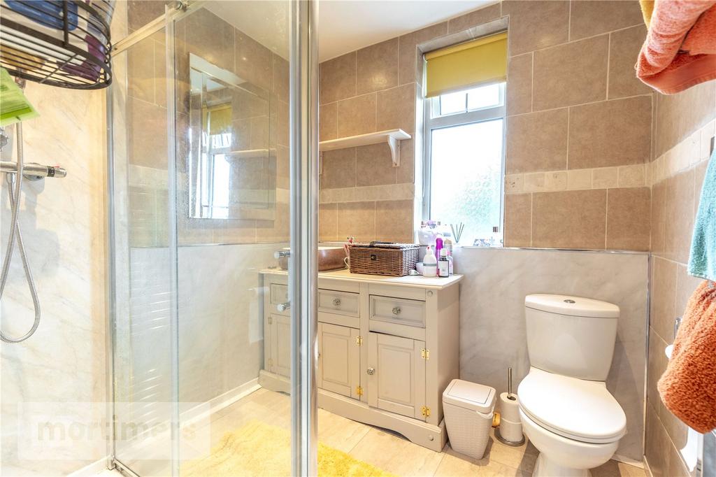 Family Shower Room