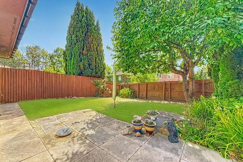 undefined, Cwm Gwynlais, Tongwynlais, CF15