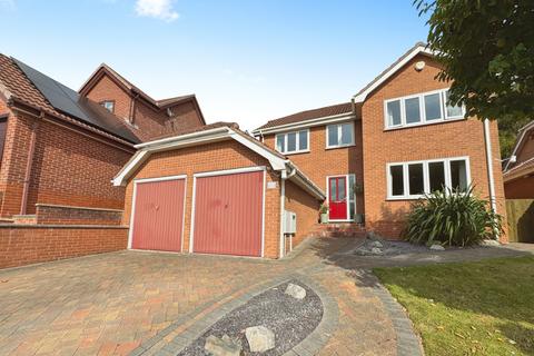 Derwent Road, Brizlincote Valley, Burton-on-Trent, DE15