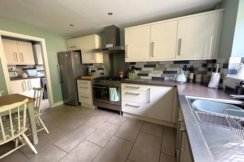 4 bedroom detached house for sale, Derwent Road, Brizlincote Valley, Burton-on-Trent, DE15