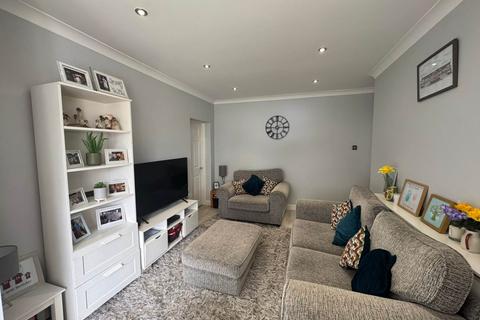 4 bedroom semi-detached house for sale, The Meadows, Brentwood CM13