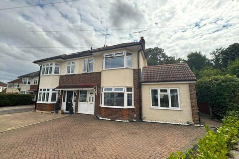 7 The Meadows, Ingrave, Brentwood, CM13 3RL