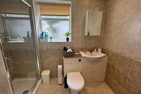 7 The Meadows, Ingrave, Brentwood, CM13 3RL