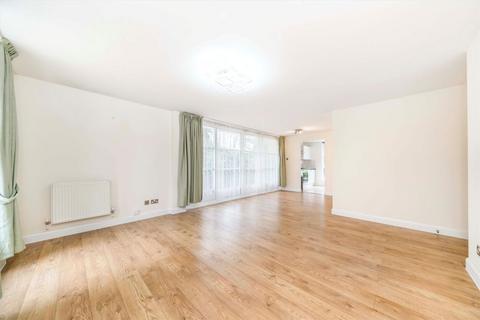 2 bedroom flat for sale, Barrier Point Road, London E16