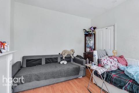 undefined, Whitehorse Road, Croydon