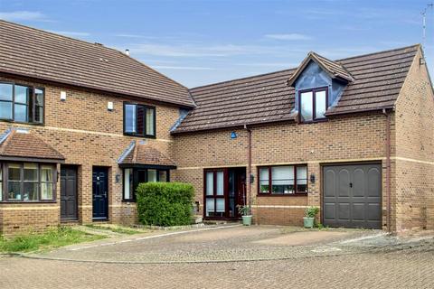 Catesby Croft, Milton Keynes MK5