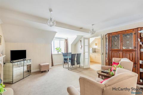 1 bedroom apartment for sale, High Street South, Rushden, Northamptonshire, NN10 0FR
