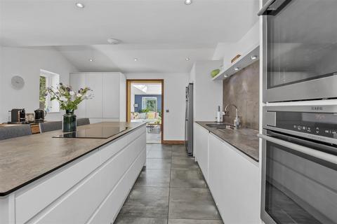 undefined, Lion Yard, The Street, Monks Eleigh