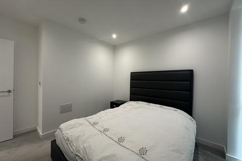 2 bedroom flat to rent, Coster Avenue, London N4