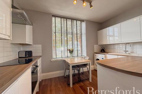 1 bedroom apartment for sale, Astra Close, Hornchurch, RM12