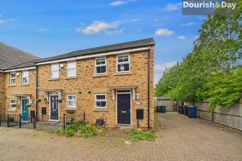 2 bedroom end of terrace house for sale, Avondale Circle, Stafford ST18