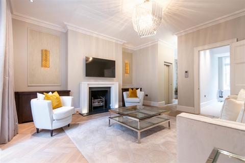 undefined, Chesterfield Hill, Mayfair, W1J