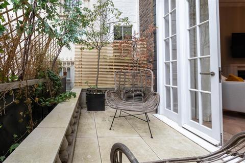 undefined, Chesterfield Hill, Mayfair, W1J