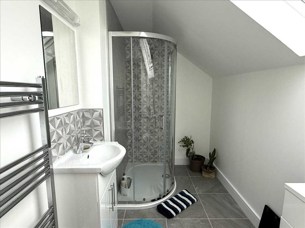 En suite shower room