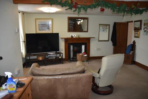 undefined, Y Wern, Newcastle Emlyn