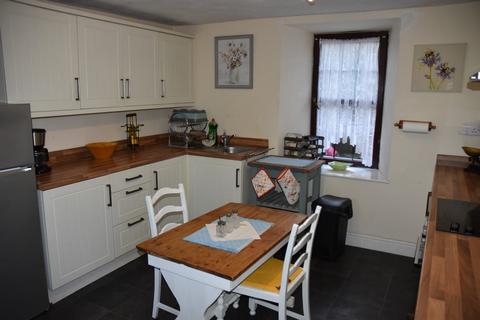 undefined, Y Wern, Newcastle Emlyn