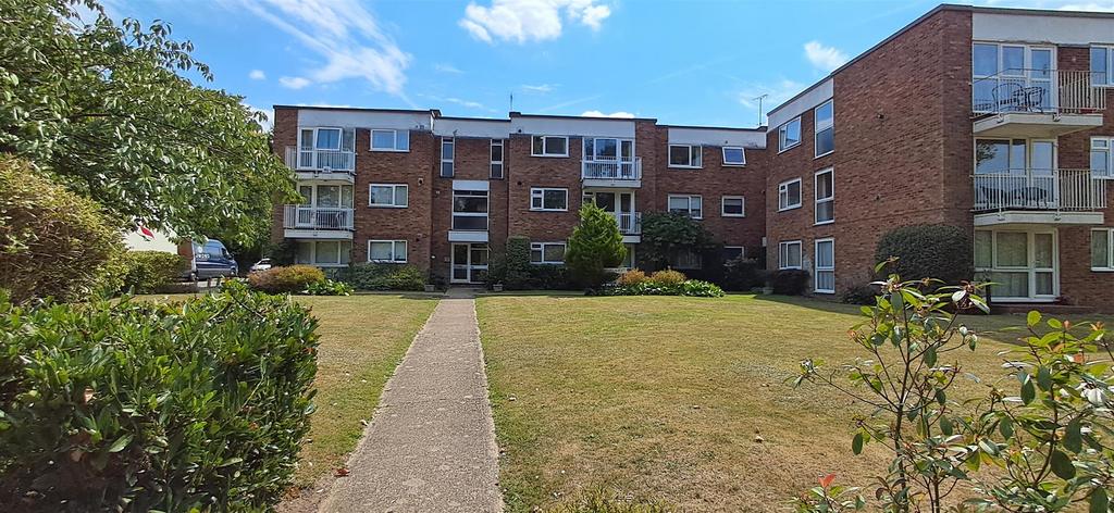 Eastbury Road Watford WD19 2 Bed Flat 310 000 eastbury-road-watford-wd19-2-bed-flat-310-000