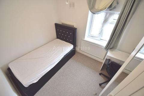 1 bedroom in a house share to rent, Falcon Avenue, Reading