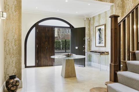 6 bedroom detached house to rent, Sandy Lane, Kingswood, Tadworth