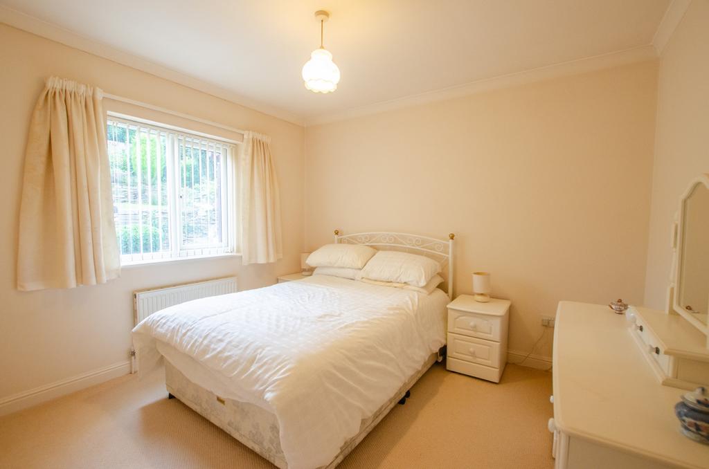 20 Scarletts Well Park TPS Bodmin Branch 01208 872