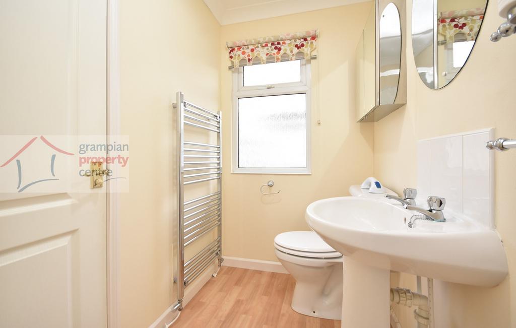 En-suite .JPG