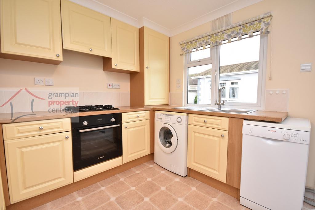 Kitchen .JPG