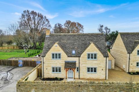 undefined, Cerney Wick Lane, Cerney Wick, Cirencester, Gloucestershire, GL7