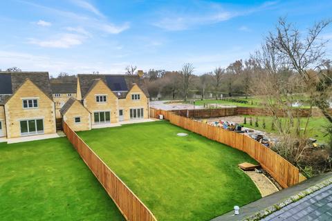 undefined, Cerney Wick Lane, Cerney Wick, Cirencester, Gloucestershire, GL7