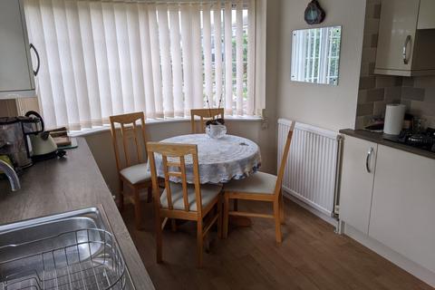 2 bedroom semi-detached bungalow for sale, Rose Garth, Wakefield, WF4
