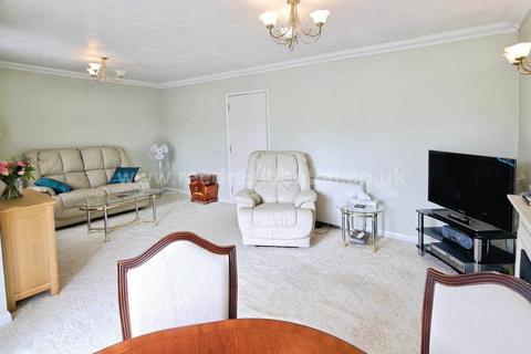 1 bedroom flat for sale, Baxter Avenue, Southend On Sea