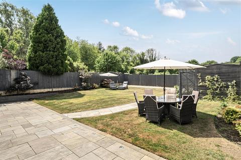 undefined, Chipstead Way, Banstead