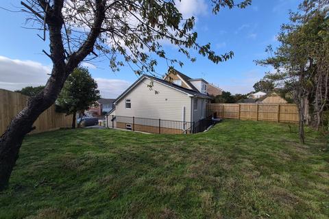 3 bedroom detached house for sale, Haymoor Road, Oakdale , Poole, BH15