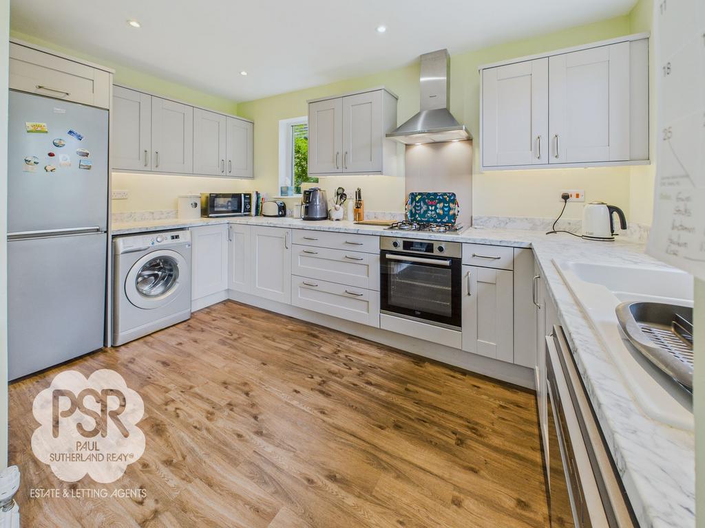 Kitchen Diner - Kitchen Area