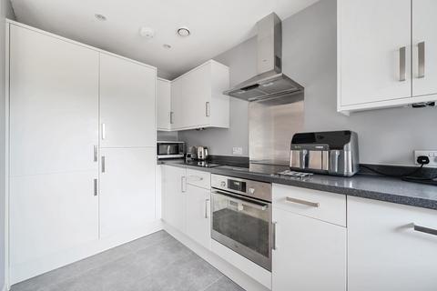 undefined, London Road, Bracknell RG42
