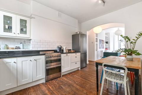 2 bedroom maisonette for sale, Malvern Road, London Fields, London, E8