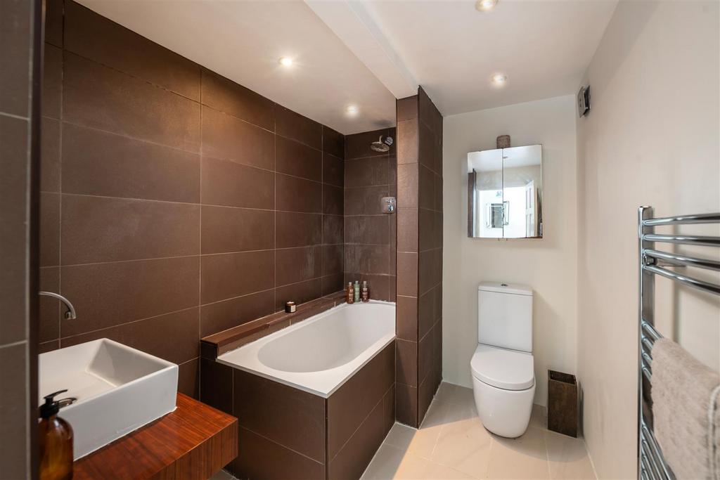 82 Lesbourne Rd internals5.jpg
