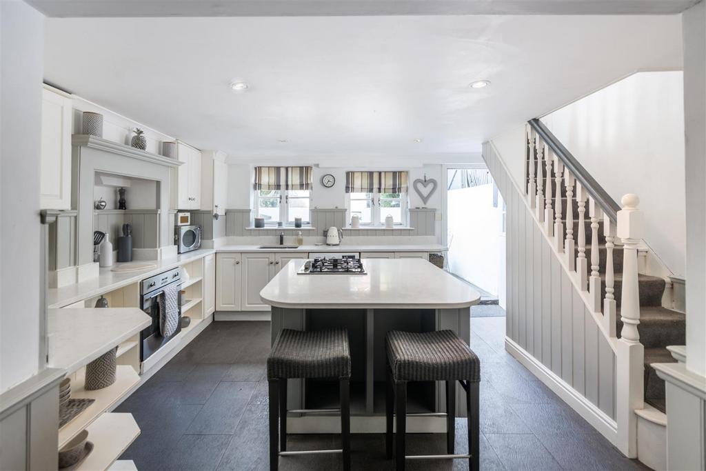 82 Lesbourne Rd internals-13.jpg