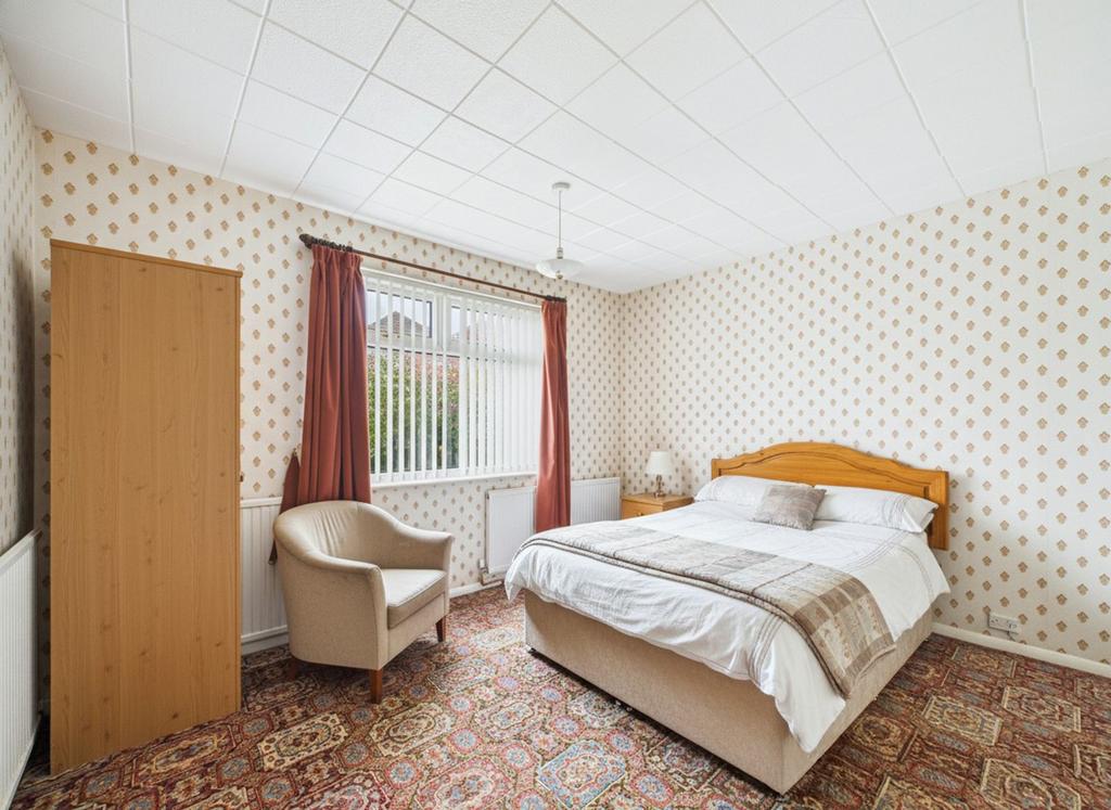 Bedroom (Virtually Furnished)
