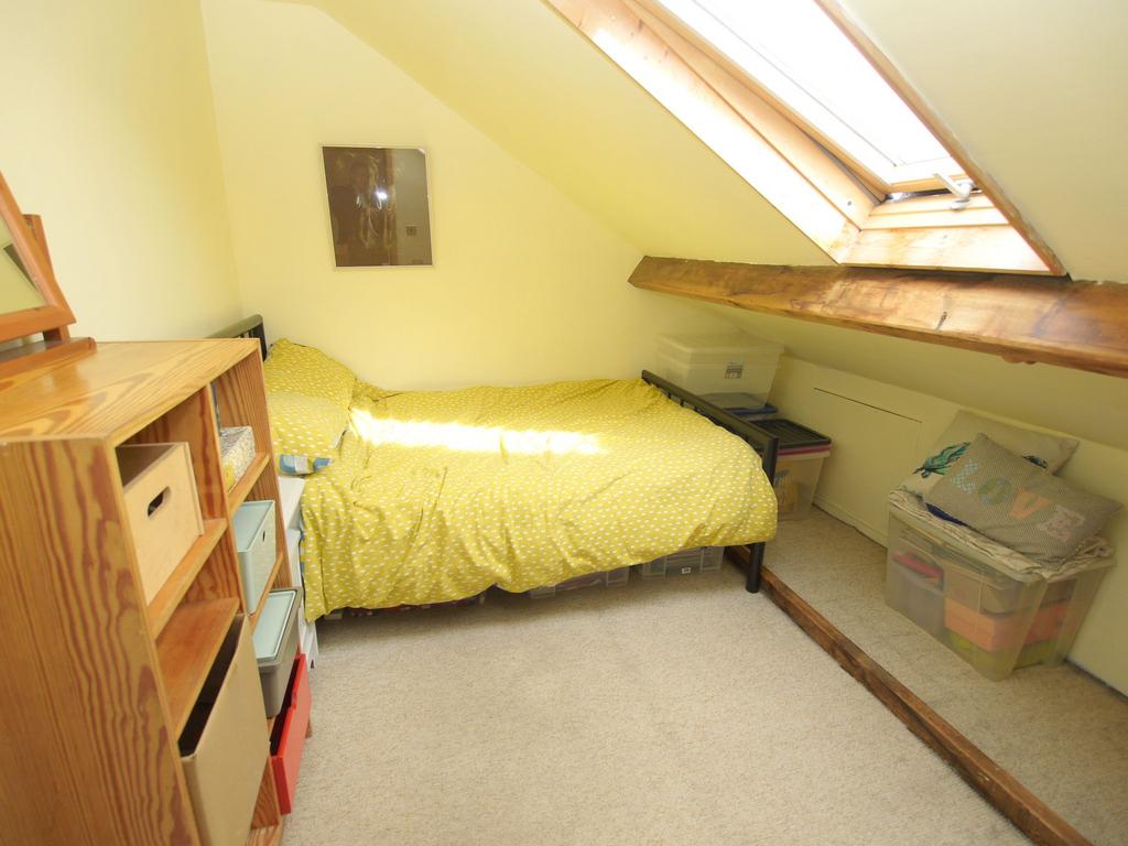 Photograph 10