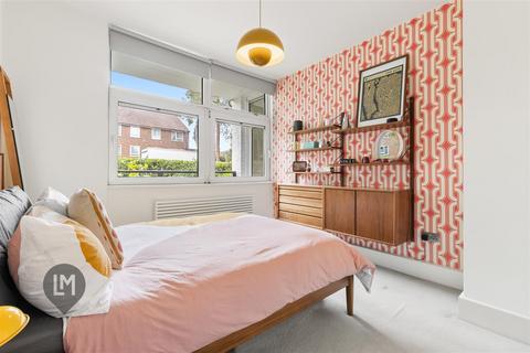 undefined, Swanton Gardens, London