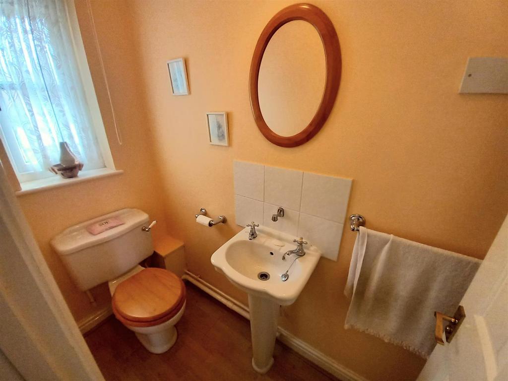 1 Dud Way WC.jpg
